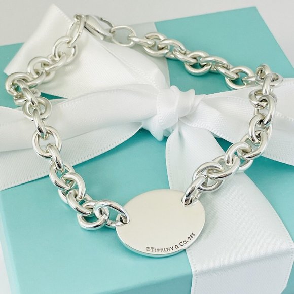 7.75” Please Return To Tiffany Oval Tag Charm Bracelet in Silver - Picture 3 of 7